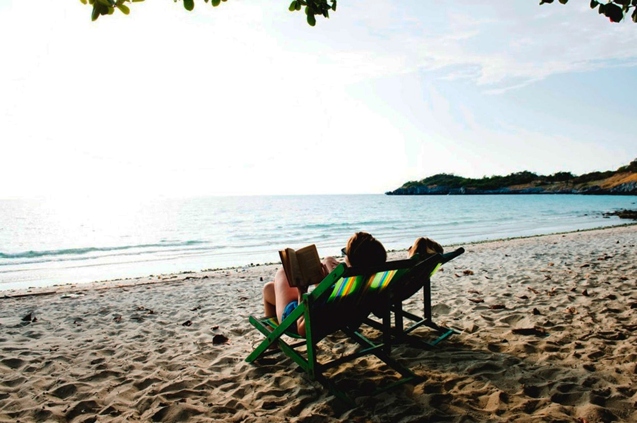 relaxing-beach
